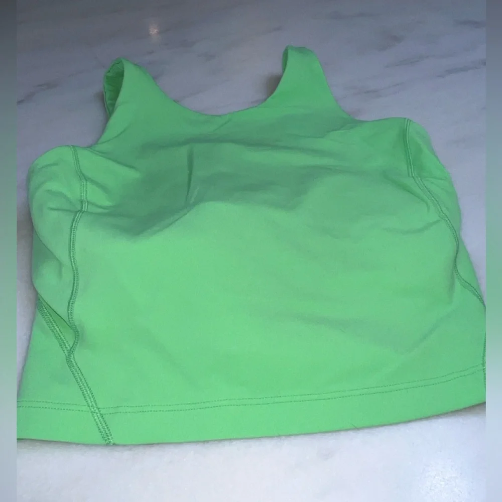 Lululemon Align High-Neck Tank Top
Scream Green Light size 0 good Used condition - Picture 6 of 6